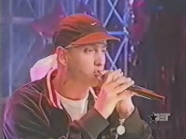 Eminem - Cleanin' Out My Closet Live @ BET 106 & Park